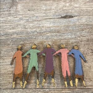 Multicolor Silhouette Brooch